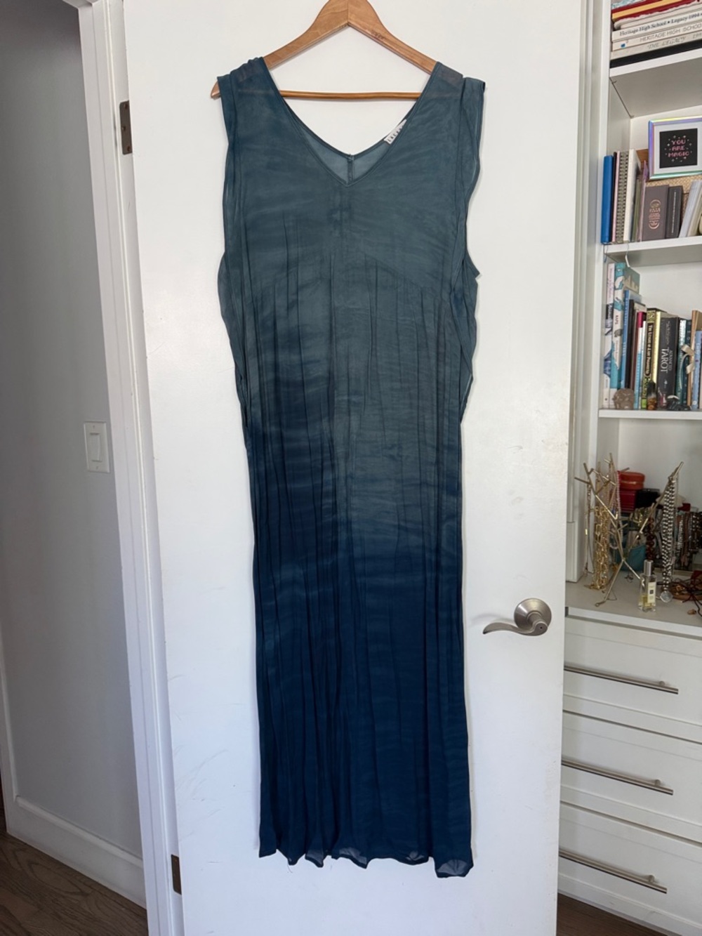 LACAUSA Teal Gradient Sleeveless V-Neck Maxi Dress